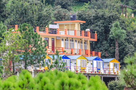 Himvadi Resort in Kausani