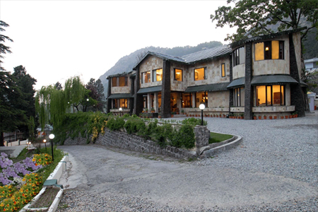 Shervani Hilltop Hotel in Nainital
