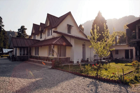 The Earls Court Hotel in Nainital