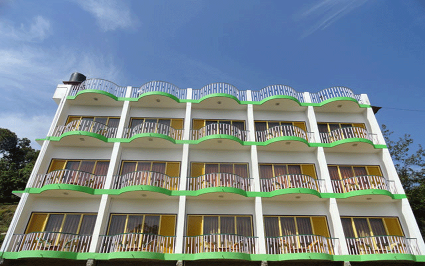 Hotel Vishaka Palace in Kausani